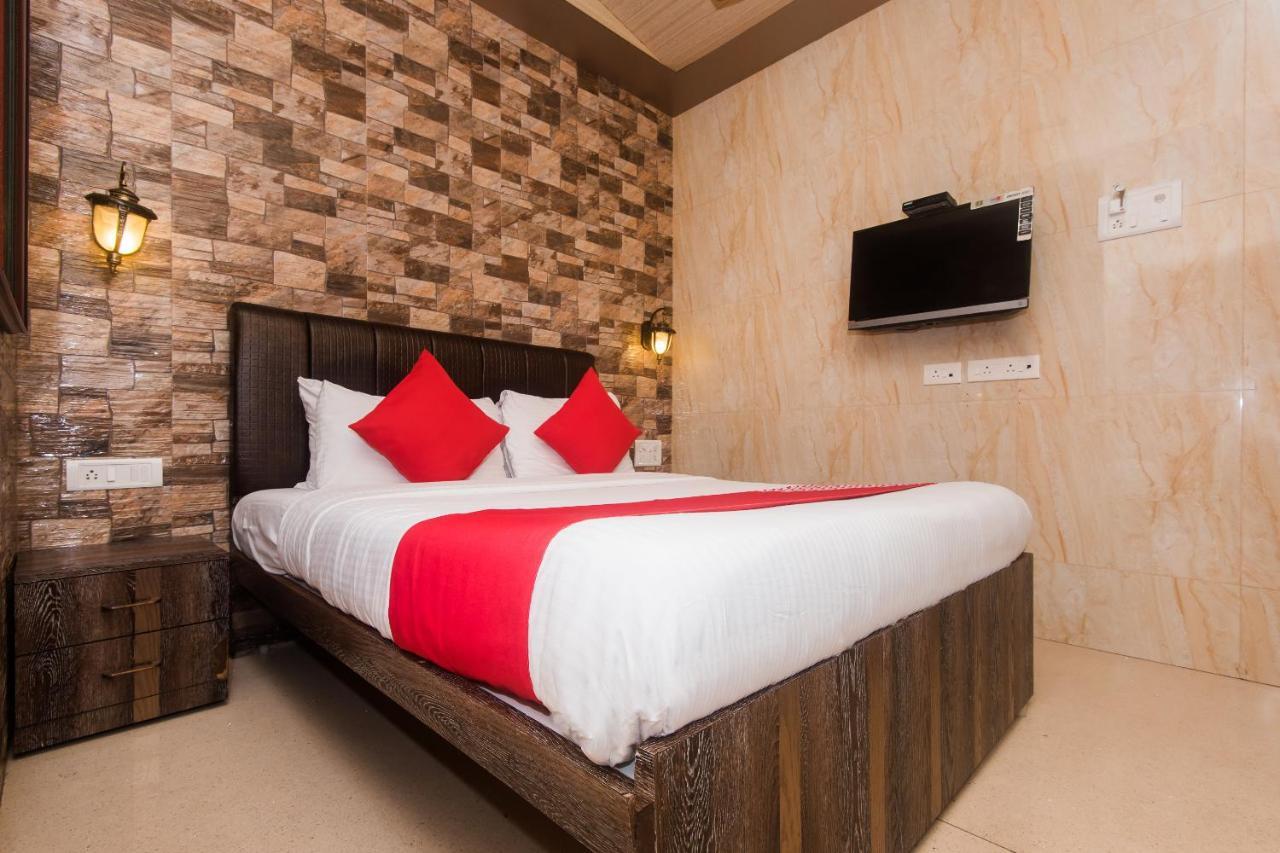 Hotel Oliver, Colaba Mumbai Kültér fotó